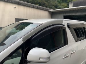 姫路市の自動車修理 鈑金 塗装 コーティング 車検ならボデーショップミハタ トヨタ カラー番号070 ホワイトパール 塗装不良 メーカー保証 全塗装 ヴェルファイア